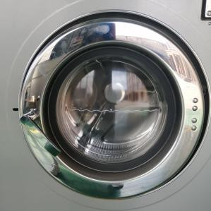 Máy giặt vận hành bằng tiền xu tự động thương mại01